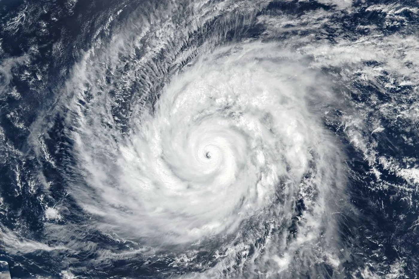 Super Typhoon Sinlaku, seen from orbit